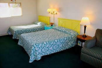 Beaver Lake Lodge Rogers Bagian luar foto